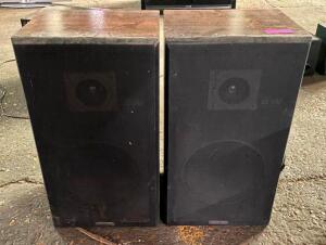 (2) SANYO SPEAKERS