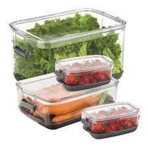 DESCRIPTION: (1) CASE OF (4) FRESH PRODUCE KEEPER BRAND/MODEL: PROKEEPER #1217456 INFORMATION: CLEAR RETAIL$: $30.00 EA QTY: 1