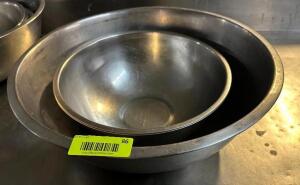 (4) ASSORTED STAINLESS MIXING BOWLS