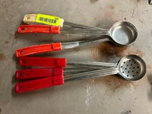 (6) STAINLESS PORTION SCOOPS