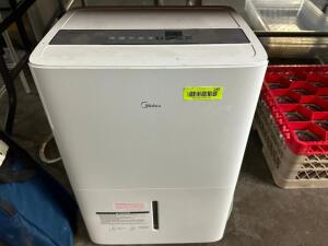 MIDEA DEHUMIDIFIER