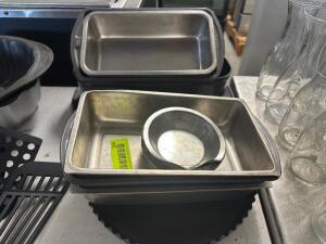 (1) LOT OF ASSORTED BAKING PANS