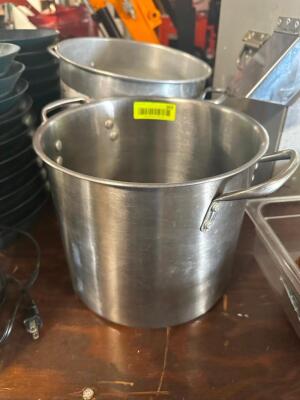 (2) 10 QT STAINLESS STOCK POTS