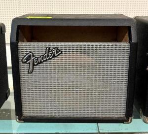 GUITAR AMPLIFIER