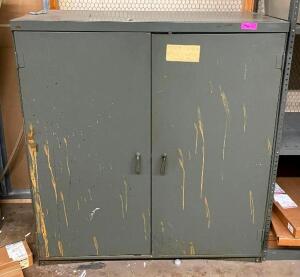 DESCRIPTION METAL STORAGE CABINET LOCATION TOOL ROOM STORAGE SIZE 48"X25"X52" QUANTITY: X BID 1