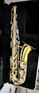 VITO TENOR SAXOPHONE WITH CASE