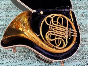 CONN FRENCH HORN WITH CASE