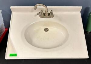 VANITY TOP W/ FAUCET