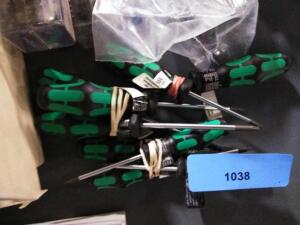 DESCRIPTION: (8) SCREWDRIVERS BRAND/MODEL: WERA INFORMATION: GREEN HANDLES SIZE: MUST COME INSPECT QTY: 8