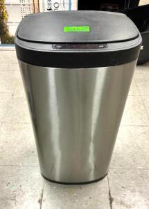 STAINLESS STEEL TRASH CAN