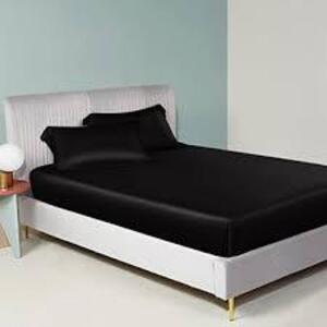 DESCRIPTION: (1) SILK FITTED SHEET BRAND/MODEL: PICCOCASA INFORMATION: BLACK SIZE: QUEEN RETAIL$: $37.99 EA QTY: 1