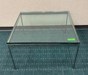 28 INCH HIGH QUALITY GLASS COFFEE TABLE