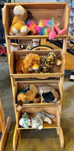 STUFFED ANIMALS W/ MERCHANDISE RACK