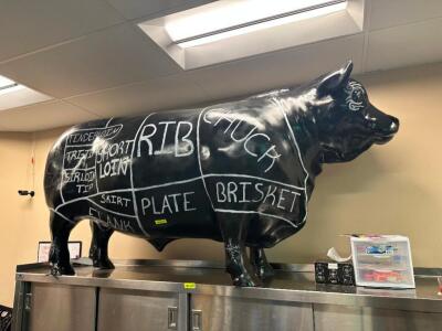 8' LARGE PLASTIC BUTCHERS COW DISPLAY