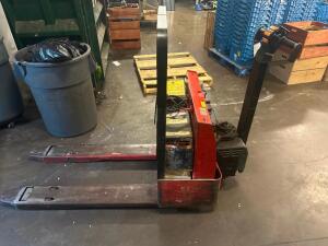 ECLECTIC POWERED PALLET JACK