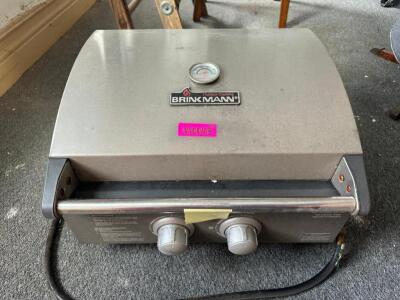 BRINKMANN GAS BBQ GRILL