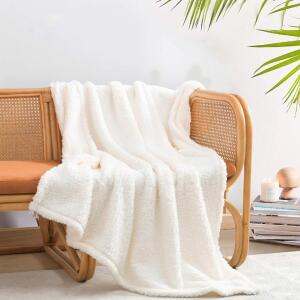 (2) PLUSH SHERPA THROW BLANKETS RETAILS FOR $15.99 EACH