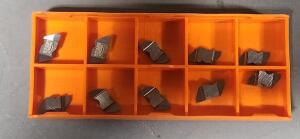 DESCRIPTION: (10) IG2062 CARBIDE GROOVING INSERTS BRAND/MODEL: HERTEL 53861118 RETAIL$: 32.50 PER INSERT QTY: 10