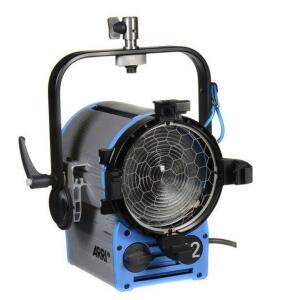 DESCRIPTION: (1) LOCATION FRESNAL STUDIO LIGHT W/STAND BRAND/MODEL: ARRI/T2 INFORMATION: 2000W, 120/240V AC, RETAIL$: $1900 TOTAL QTY: 1