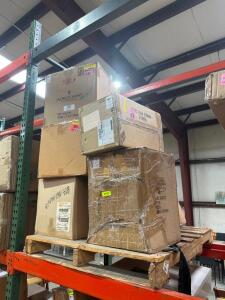 LARGE PALLET OF ASSORTED LAMP SHADES