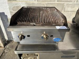 DESCRIPTION: GLOBE 24" COUNTER TOP CHARBROILERS BRAND / MODEL: GLOBE ADDITIONAL INFORMATION NATURAL GAS. RADIANT CONTACT For more details, simply emai