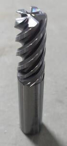 DESCRIPTION: (2) SOLID CARBIDE SQ END MILL BRAND/MODEL: WIDIN XR515A032045 SIZE: 1/2" DIA 1-1/2" LOC RETAIL$: $97.47 QTY: 2