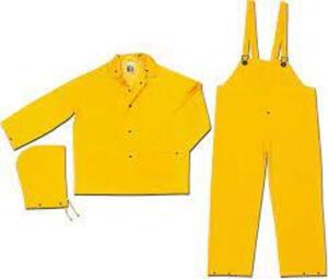 DESCRIPTION: (10) CLASSIC INDUSTRIAL STANDARD RAIN SUIT WITH DETACHABLE HOOD BRAND/MODEL: MCR SAFETY #2303XL INFORMATION: YELLOW SIZE: XL RETAIL$: $22