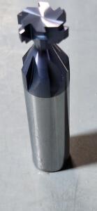 DESCRIPTION: (1) SOLID CARBIDE KESEAT CUTTER BRAND/MODEL: MITGI R03-587 SIZE: .6240'D RETAIL$: $36.60 QTY: 1