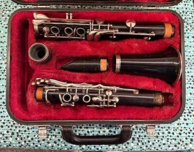 CLARINET WITH CASE