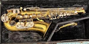 ALTO SAXOPHONE W/ CASE