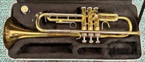 TRUMPET W/ CASE