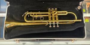 COLLEGIATE TRUMPET WITH CASE