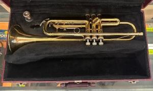 COLLEGIATE TRUMPET WITH CASE