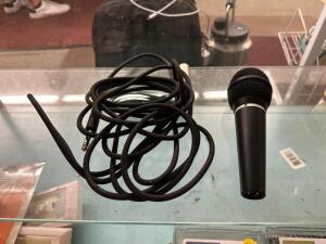 MICROPHONE AND CORD