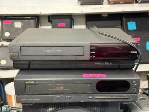 DVD AND VCR PLAYER