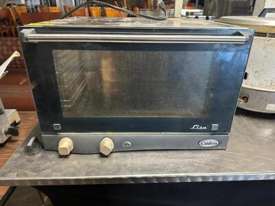 CADCO ELECTRIC COUNTER TOP CONVECTION OVEN.