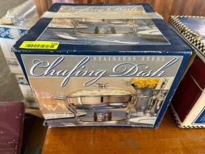 STAINLESS CHAFFING DISH SET ( IN BOX )