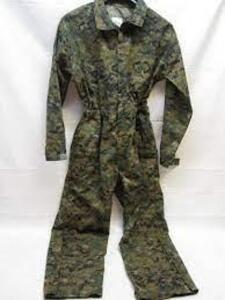 DESCRIPTION: (5) SET OF COVERALLS BRAND/MODEL: DOGS INFORMATION: WOODLAND CAMO SIZE: X-LARGE REGULAR RETAIL$: $50.00 EA QTY: 5