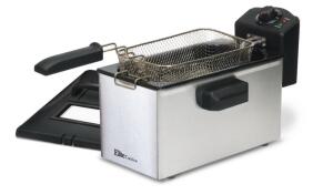 ELITE GOURMET 3.5 QT. IMMERSION DEEP FRYER IN STAINLESS STEEL RETAILS FOR $38.99