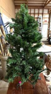 DESCRIPTION: 2' CHRISTMAS TREE ON STAND QTY: 1