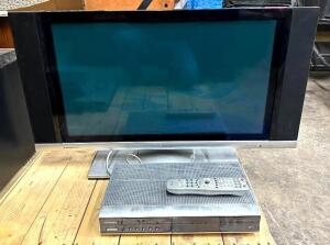 DESCRIPTION: HITACHI TV AND AV CONTROL CENTER WITH REMOTE QTY: 1