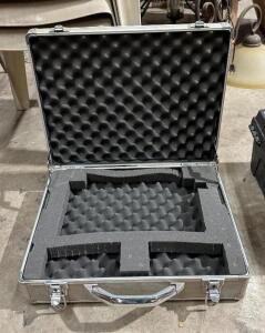 DESCRIPTION: PADDED STORAGE CASE SIZE: 18"X13.5"X5" QTY: 1