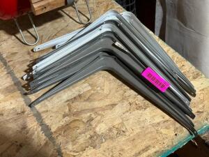 NAME: (20) - SHELF MOUNTS DESCRIPTION: (20) - SHELF MOUNTS THIS LOT IS: SOLD BY THE PIECE QTY: 20