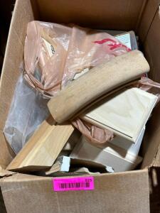 NAME: BOX OF ASSORTED HAND RAIL PIECES DESCRIPTION: BOX OF ASSORTED HAND RAIL PIECES THIS LOT IS: ONE MONEY QTY: 1