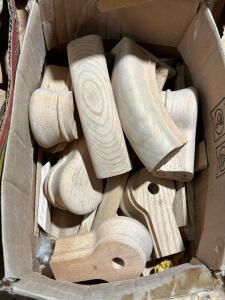 NAME: BOX OF ASSORTED HAND RAIL PIECES DESCRIPTION: BOX OF ASSORTED HAND RAIL PIECES THIS LOT IS: ONE MONEY QTY: 1