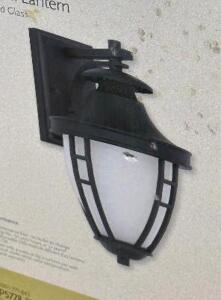 NAME: LED WALL LANTERN DESCRIPTION: LED WALL LANTERN THIS LOT IS: ONE MONEY QTY: 1