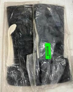 DESCRIPTION: (2) PAIR OF RUBBER GLOVES QTY: 2