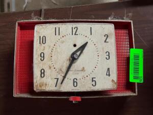 VINTAGE CLOCK