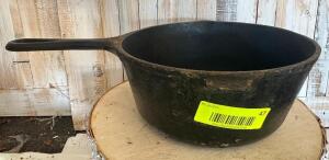 DESCRIPTION: CAST IRON POT WITH HANDLE SIZE: 10" QTY: 1