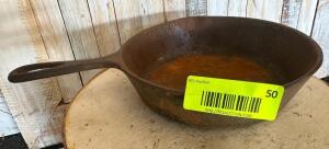 DESCRIPTION: NO. 8 CAST IRON SKILLET SIZE: 8" QTY: 1